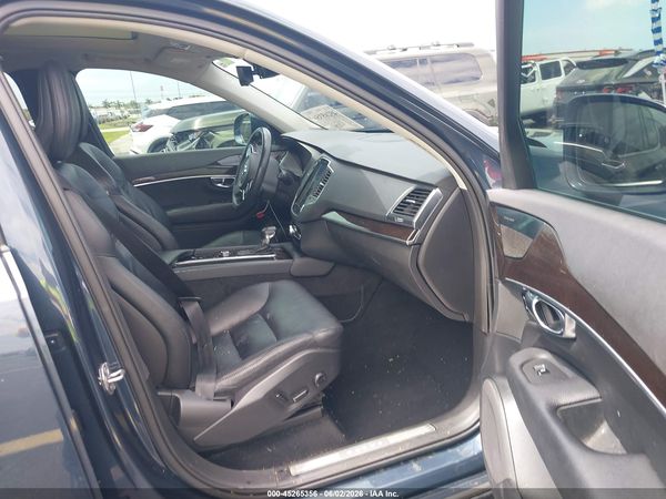 2019 VOLVO XC90 T5 MOMENTUM