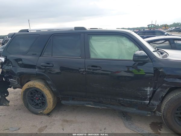 2023 TOYOTA 4RUNNER SR5
