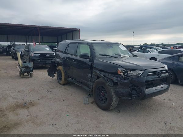 2023 TOYOTA 4RUNNER SR5