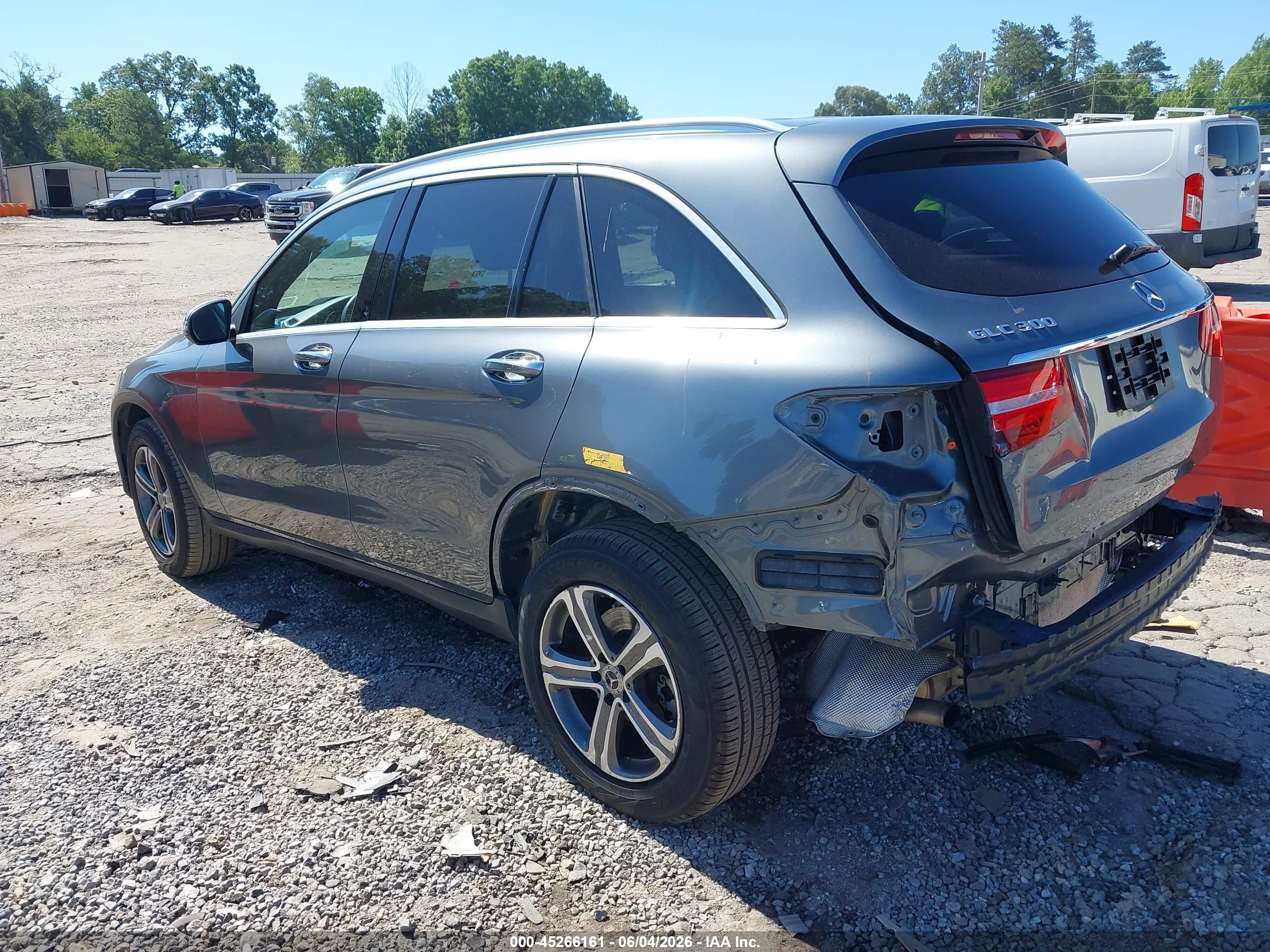 2019 MERCEDES-BENZ GLC 300 4MATIC