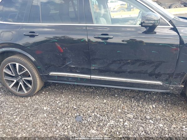 2023 VOLVO XC90 B5 PLUS