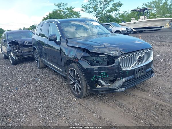 2023 VOLVO XC90 B5 PLUS
