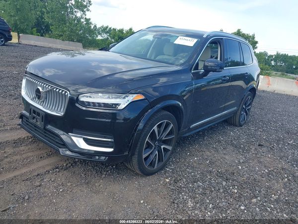 2023 VOLVO XC90 B5 PLUS