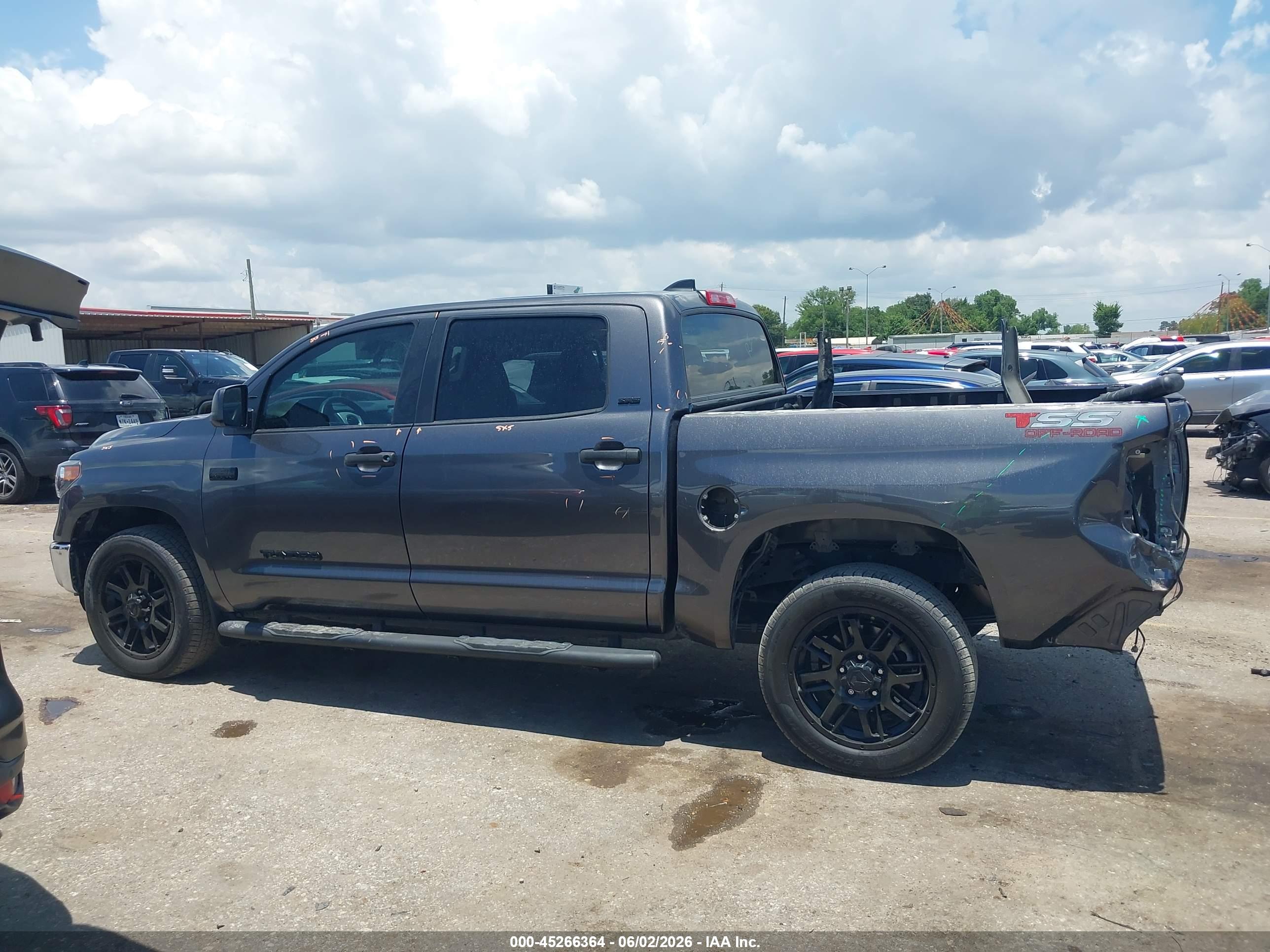2021 TOYOTA TUNDRA SR5