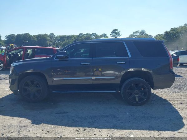 2018 CADILLAC ESCALADE