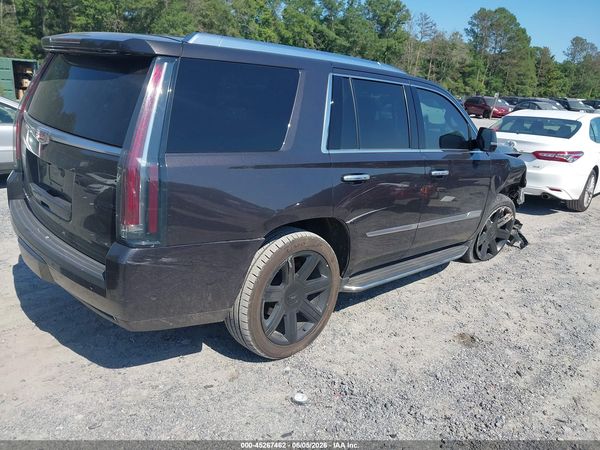 2018 CADILLAC ESCALADE LUXURY