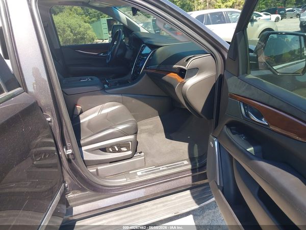 2018 CADILLAC ESCALADE LUXURY