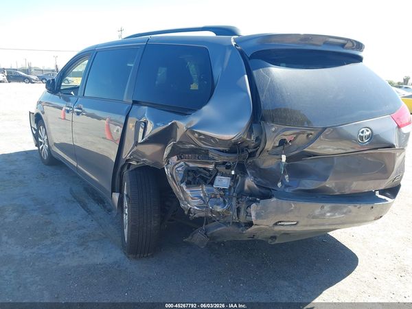 2014 TOYOTA SIENNA XLE 7 PASSENGER