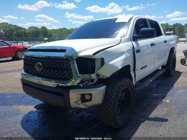 2018 TOYOTA TUNDRA SR5 5.7L V8