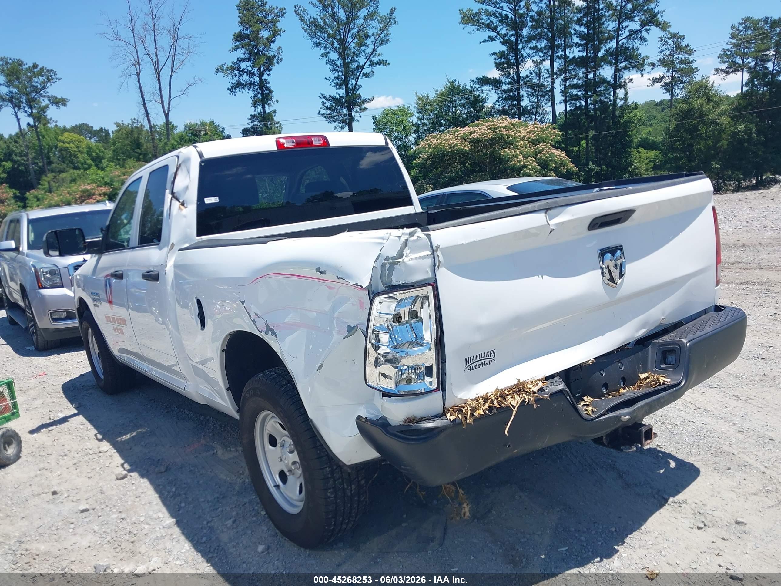 2024 RAM 1500 CLASSIC TRADESMAN  4X2 6'4 BOX