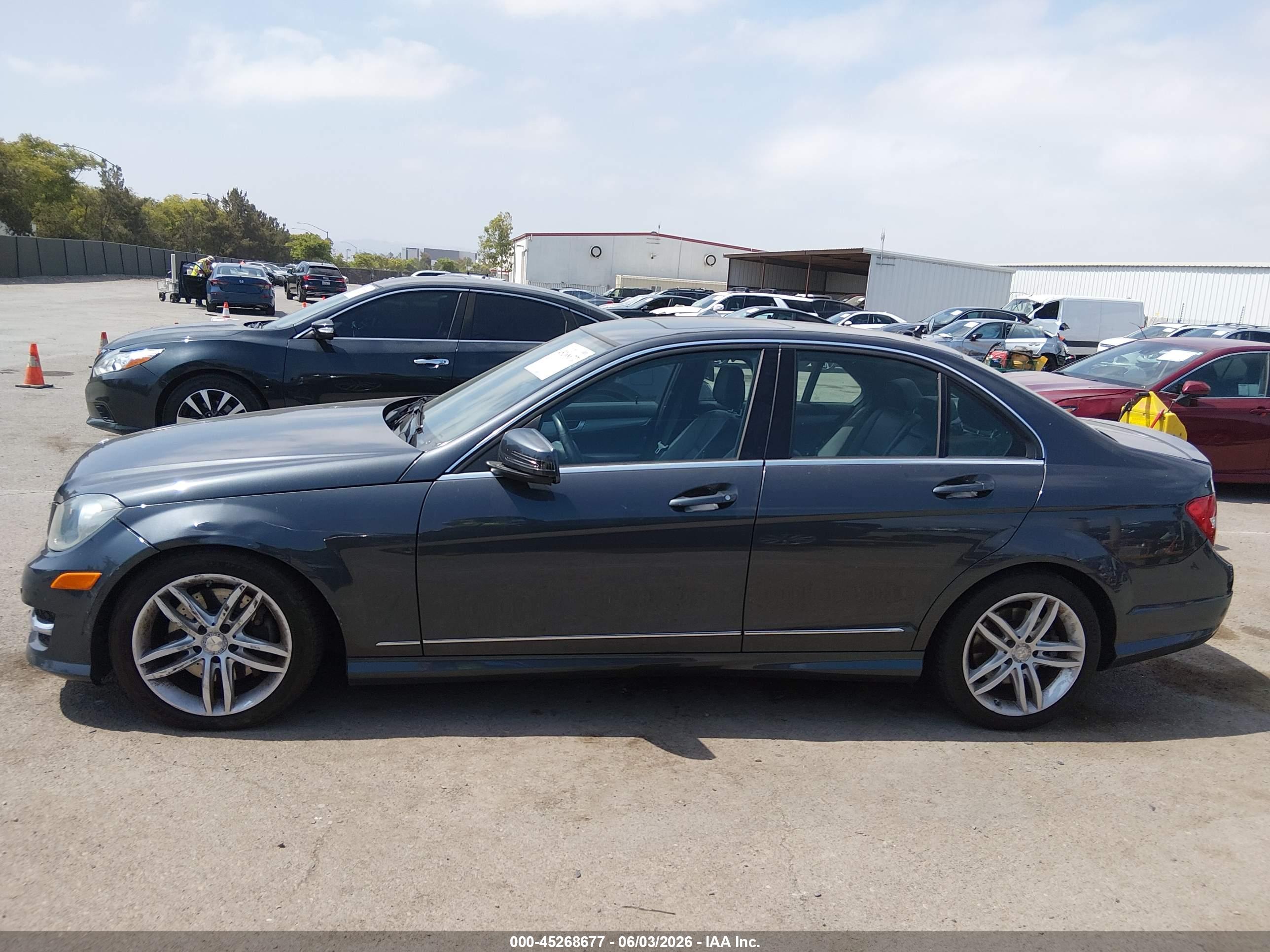2013 MERCEDES-BENZ C 300 SPORT 4MATIC
