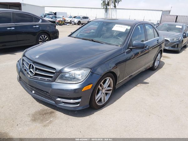 2013 MERCEDES-BENZ C 300 SPORT 4MATIC