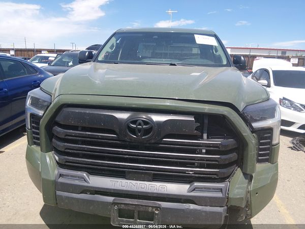 2022 TOYOTA TUNDRA SR5