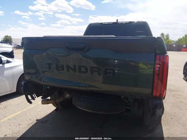 2022 TOYOTA TUNDRA SR5