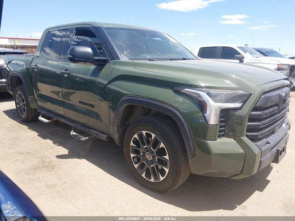 2022 TOYOTA TUNDRA SR5