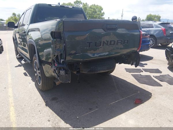 2022 TOYOTA TUNDRA SR5