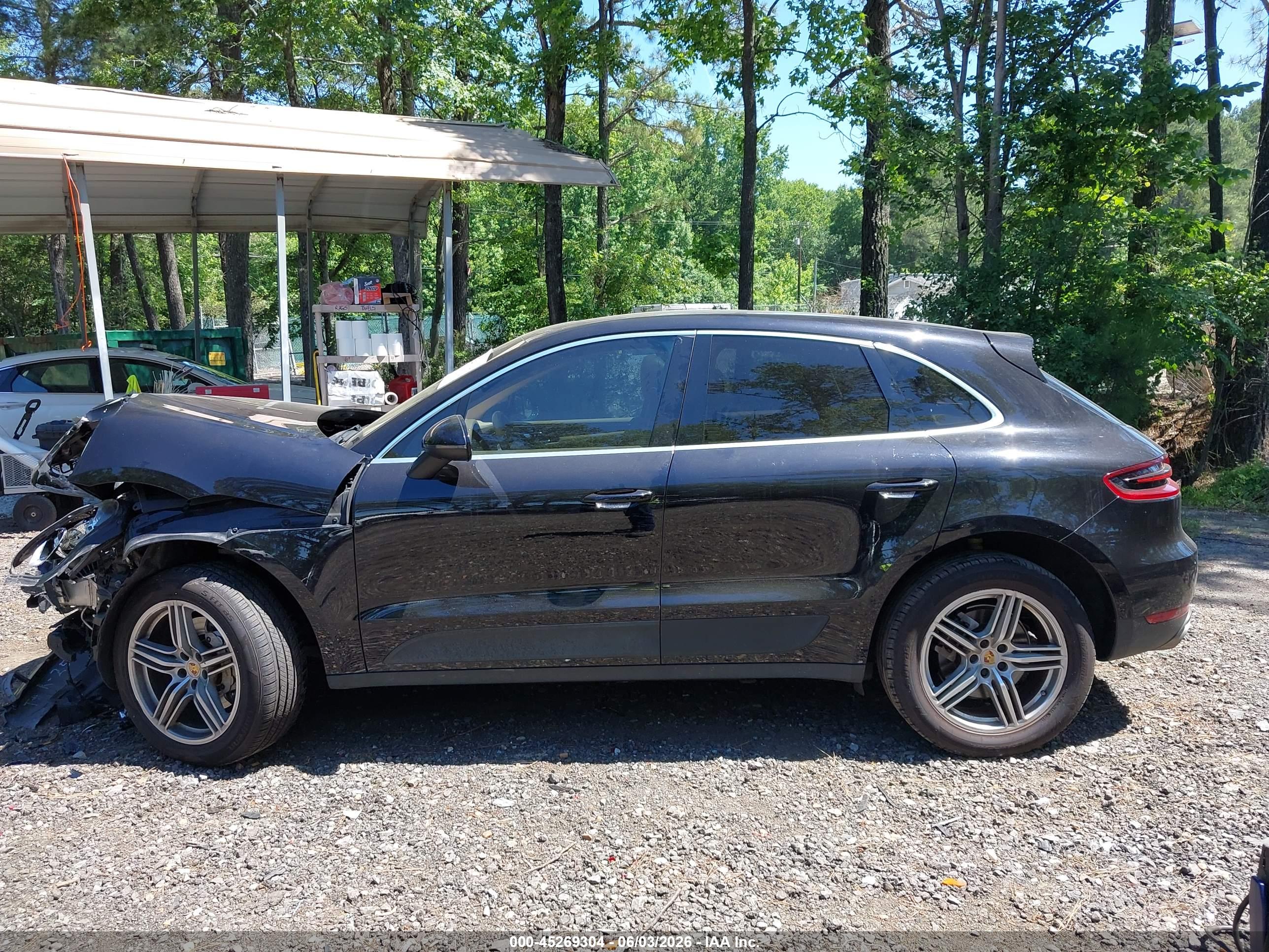 2015 PORSCHE MACAN S