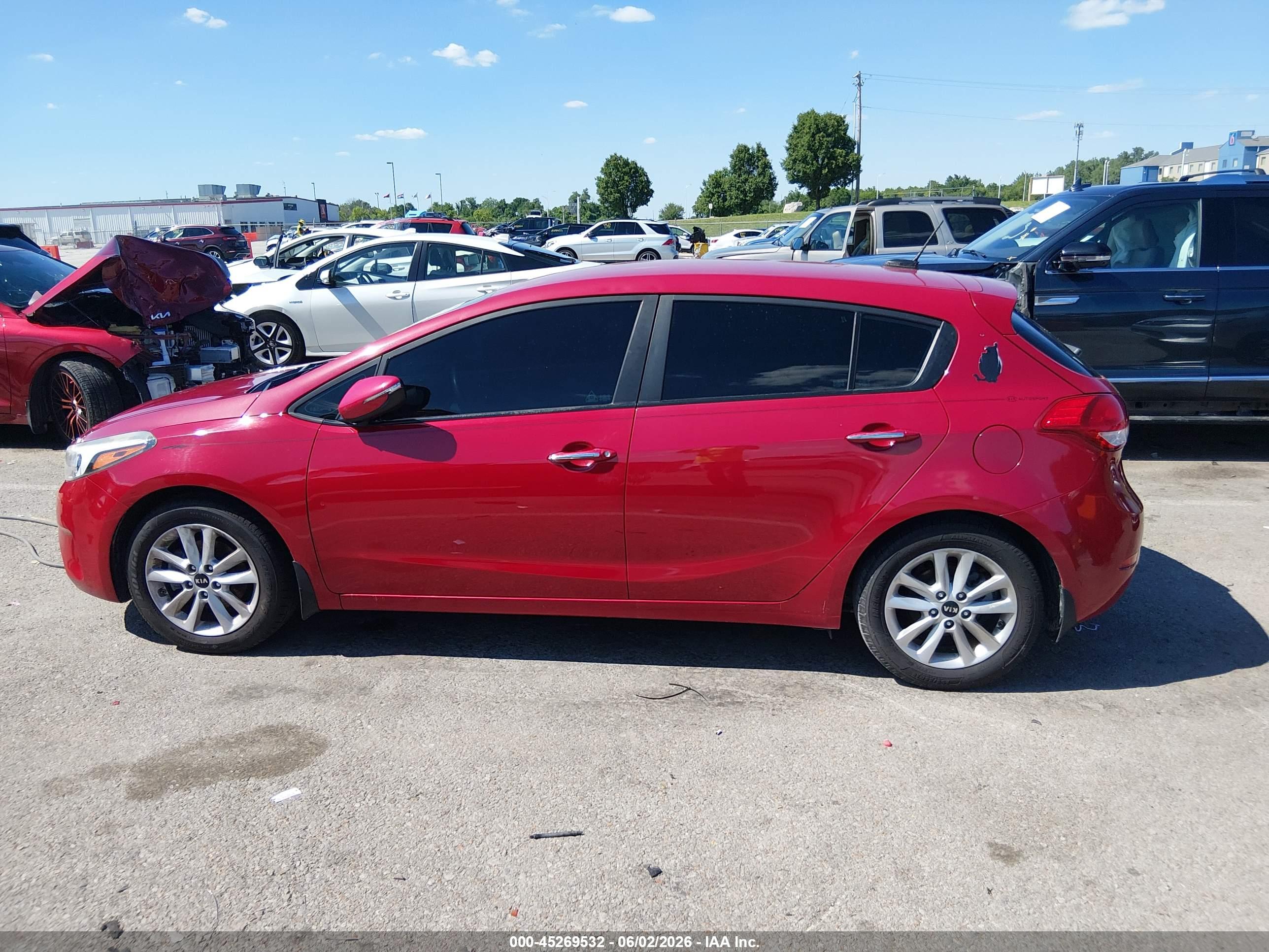 2017 KIA FORTE LX
