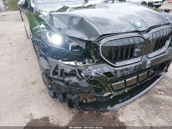 2026 BMW 550E XDRIVE