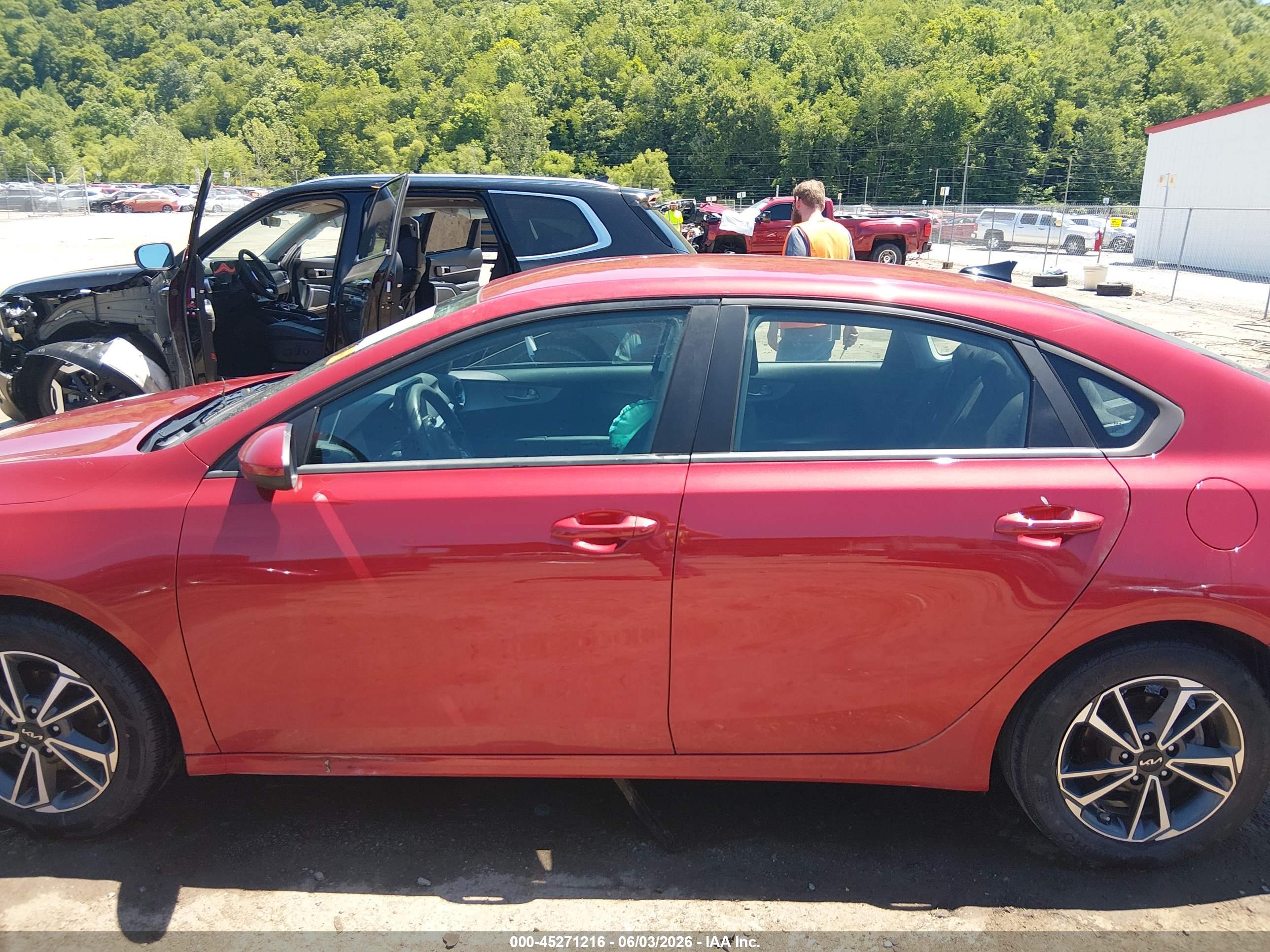 2022 KIA FORTE LXS