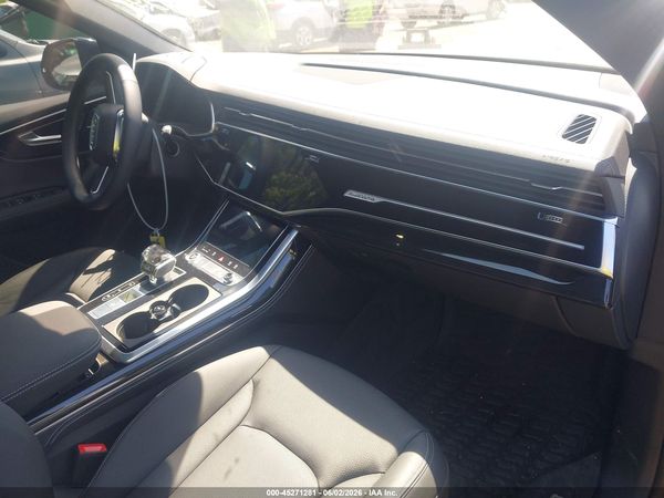 2026 AUDI Q8