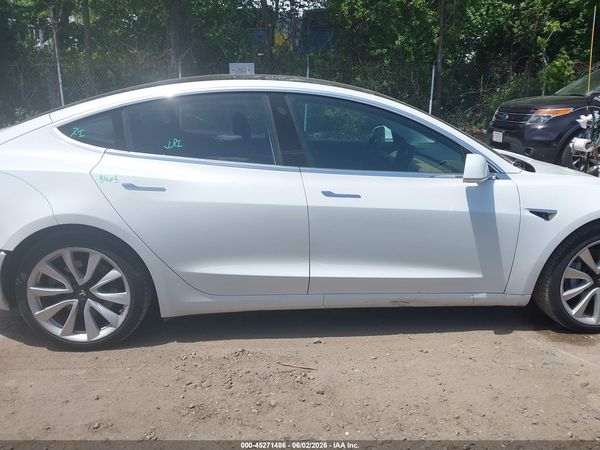 2018 TESLA MODEL 3 LONG RANGE/PERFORMANCE