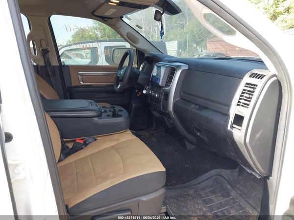 2021 RAM 1500 CLASSIC SLT  4X4 5'7 BOX