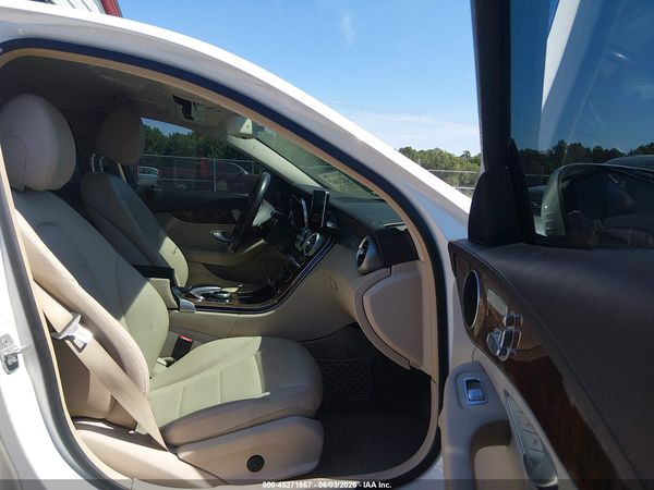 2015 MERCEDES-BENZ C 300 LUXURY 4MATIC