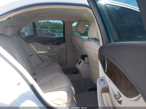 2015 MERCEDES-BENZ C 300 LUXURY 4MATIC