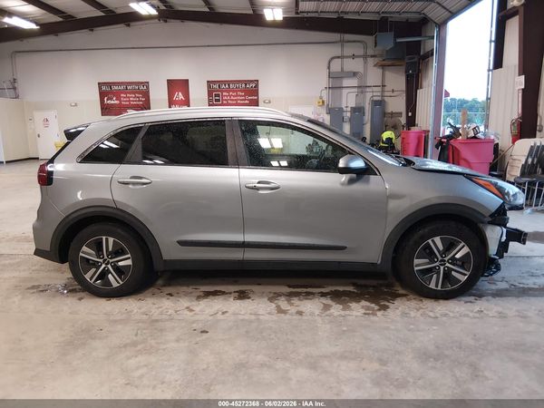 2022 KIA NIRO LXS SE