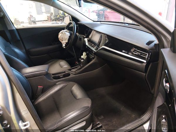 2022 KIA NIRO LXS SE