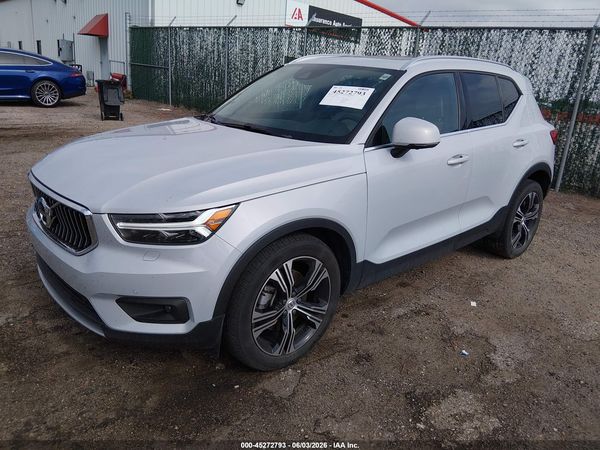 2021 VOLVO XC40 T5 INSCRIPTION
