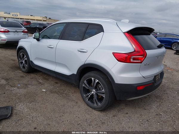 2021 VOLVO XC40 T5 INSCRIPTION