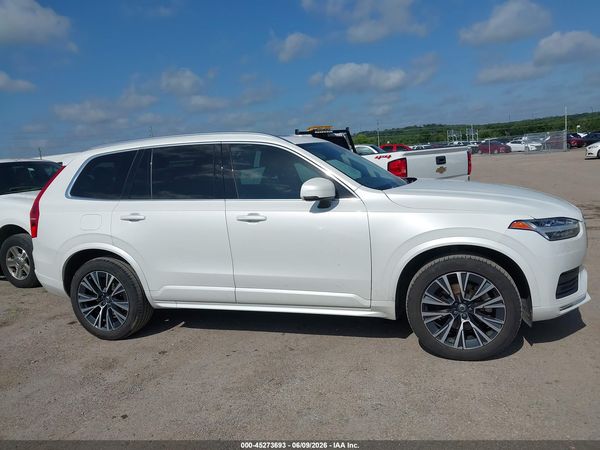 2022 VOLVO XC90 T5 MOMENTUM 7 PASSENGER