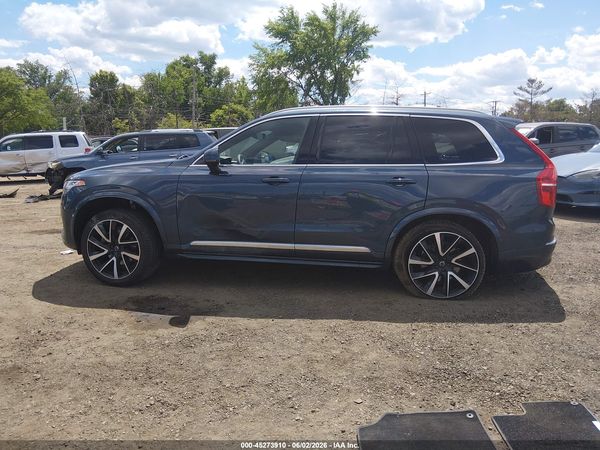 2023 VOLVO XC90