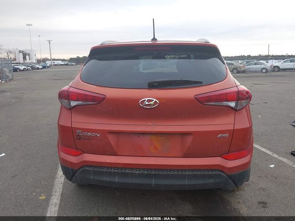 2017 HYUNDAI TUCSON SE
