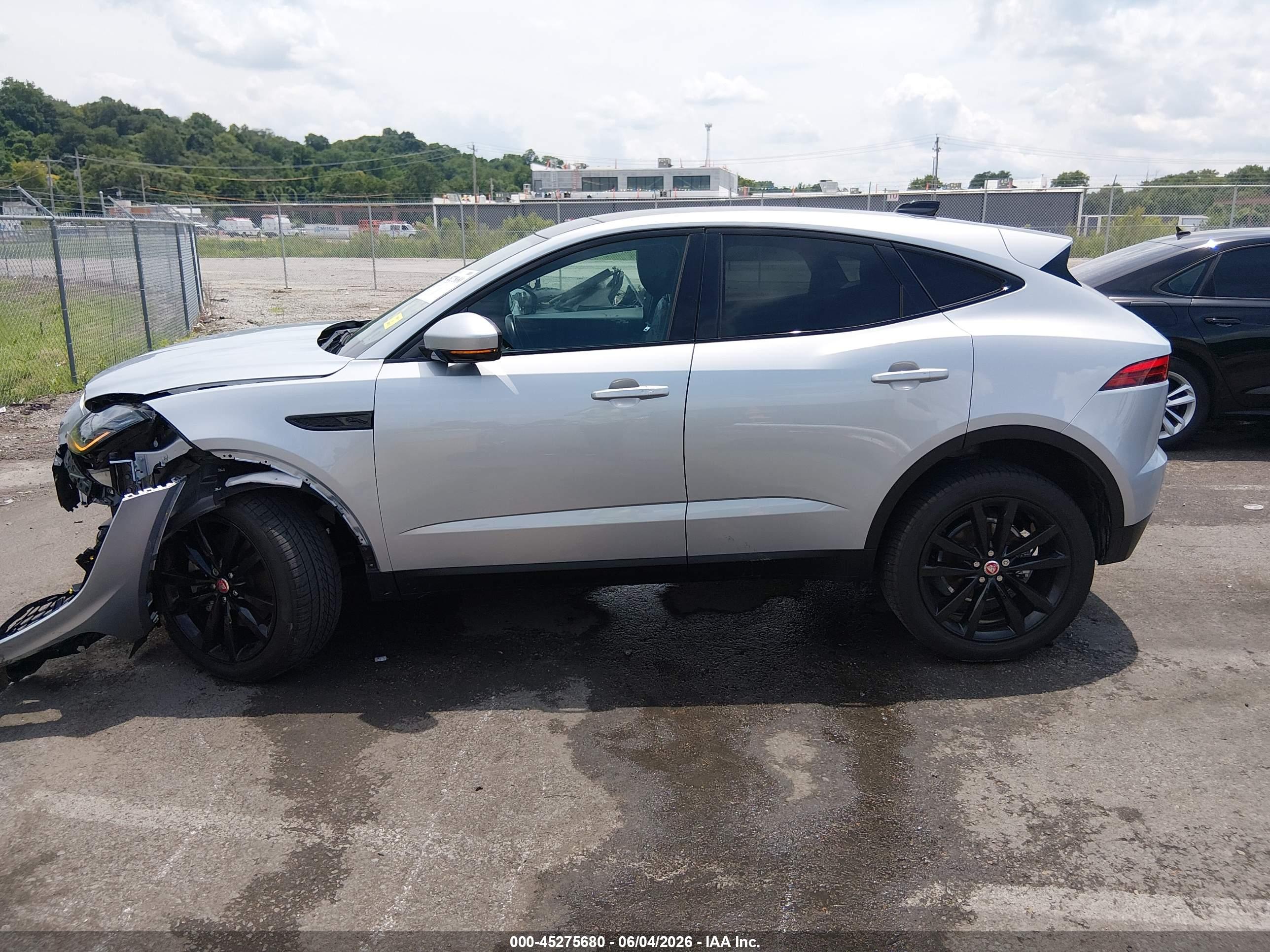 2022 JAGUAR E-PACE P250 SE