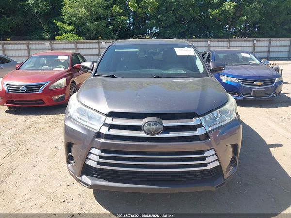 2018 TOYOTA HIGHLANDER LE