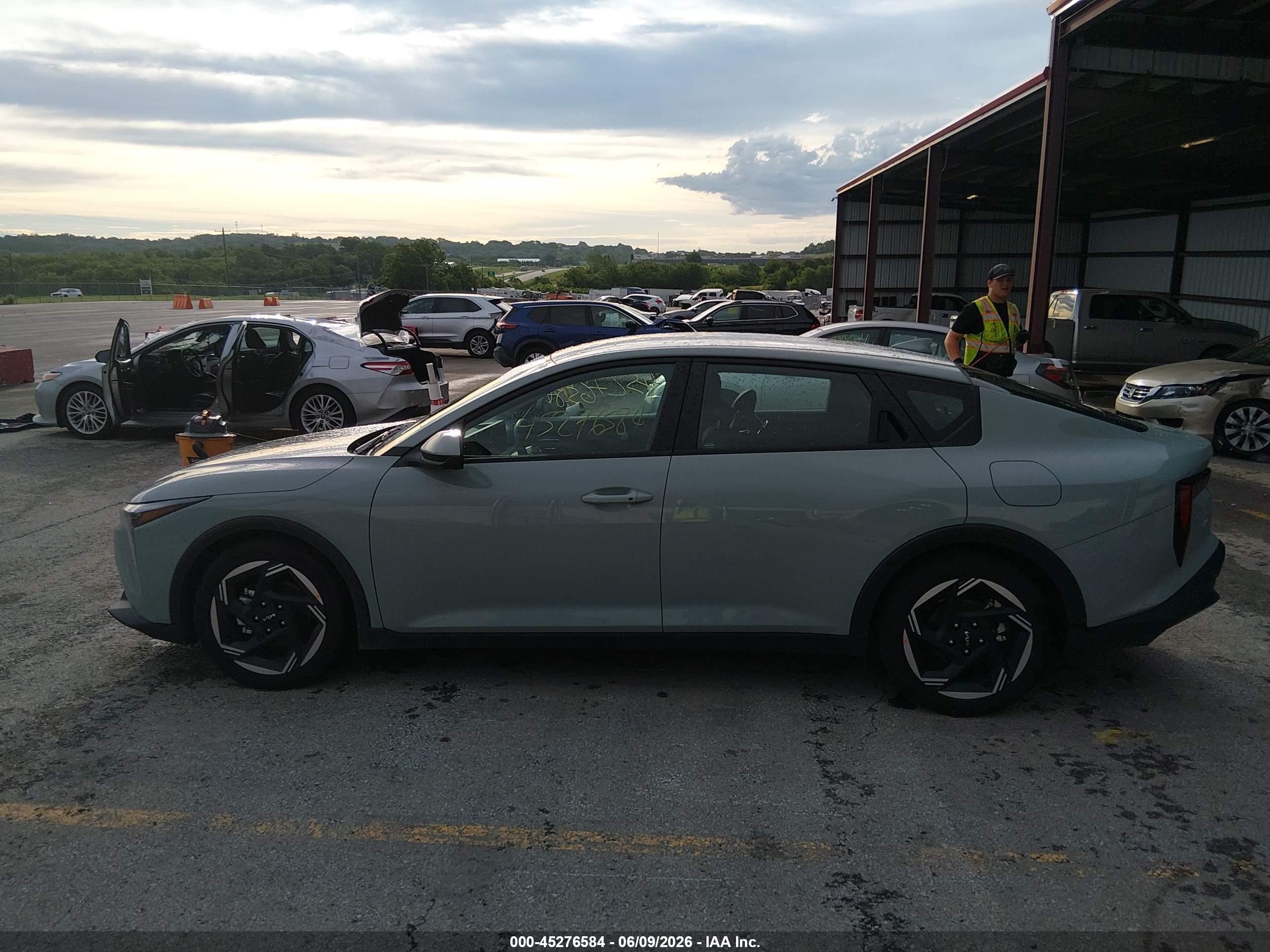 2025 KIA K4 EX
