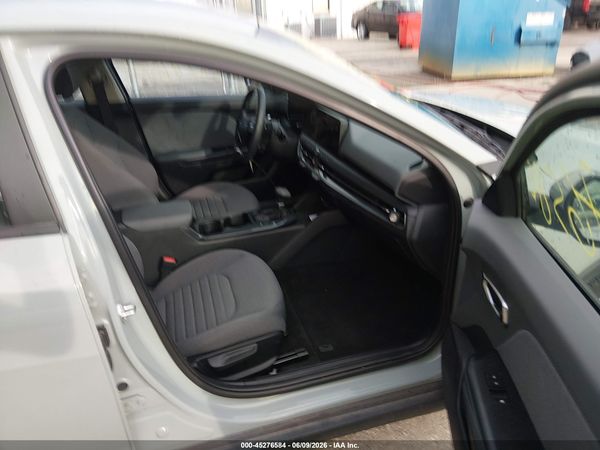 2025 KIA K4 EX