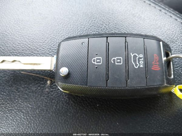 2019 KIA SORENTO 2.4L LX