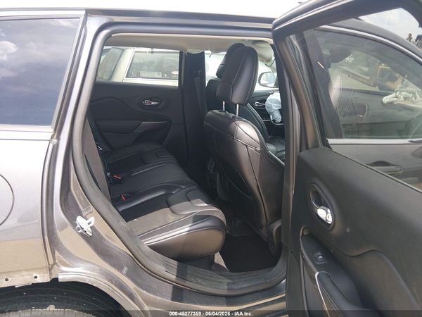 2019 JEEP CHEROKEE LATITUDE PLUS 4X4
