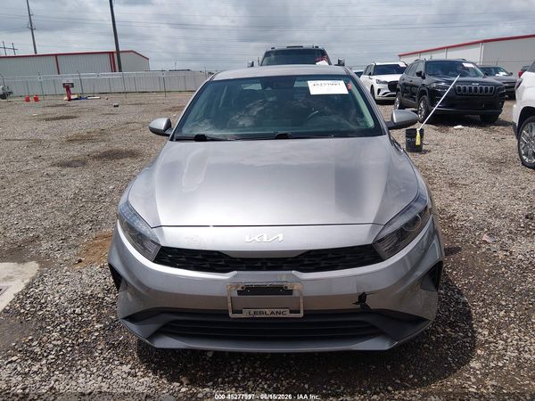 2023 KIA FORTE LXS