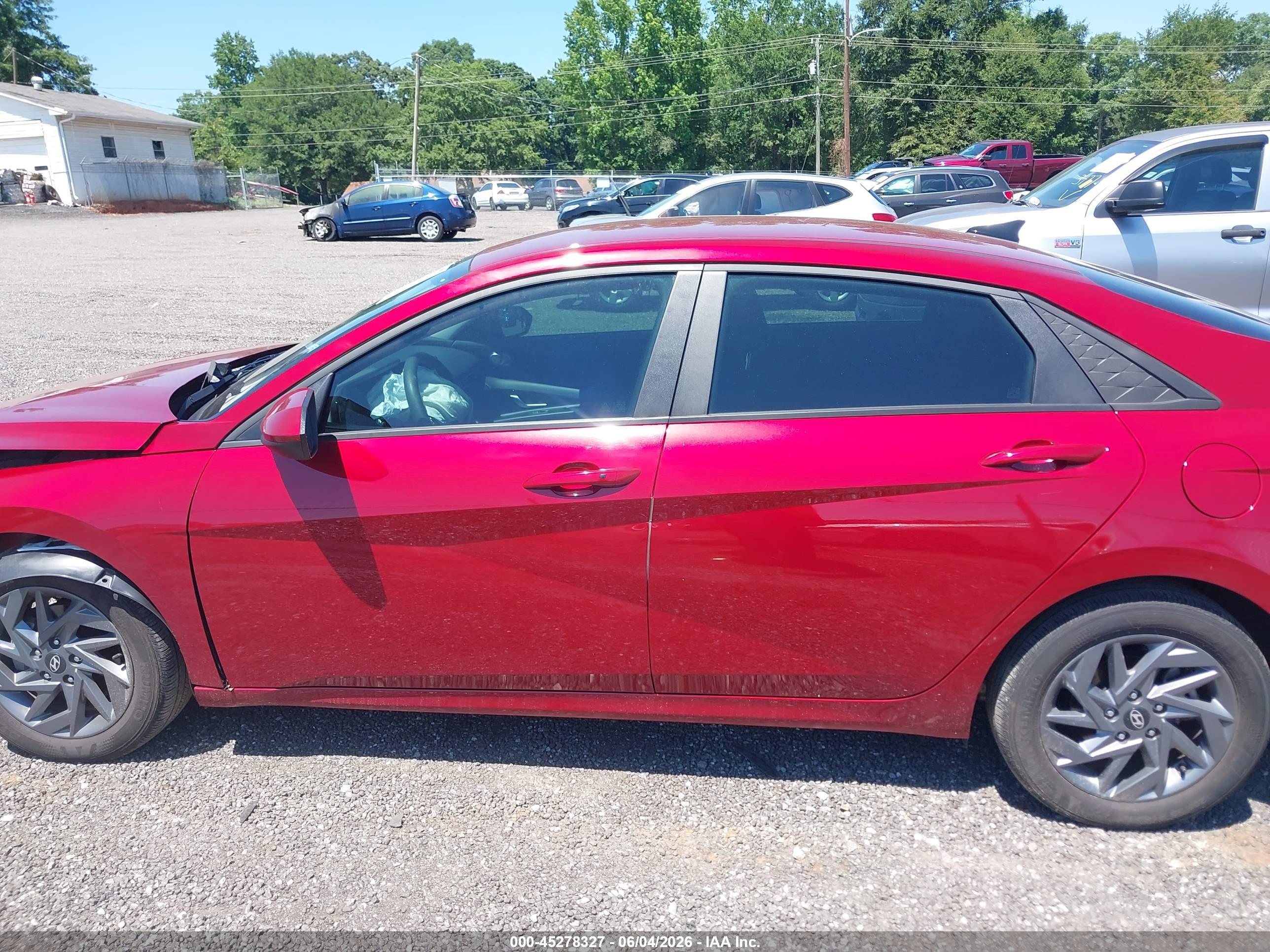 2024 HYUNDAI ELANTRA SEL