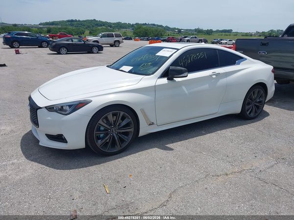 2020 INFINITI Q60 LUXE