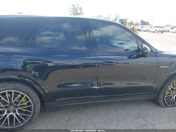 2021 PORSCHE CAYENNE E-HYBRID
