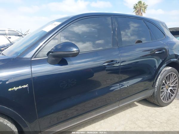 2021 PORSCHE CAYENNE E-HYBRID