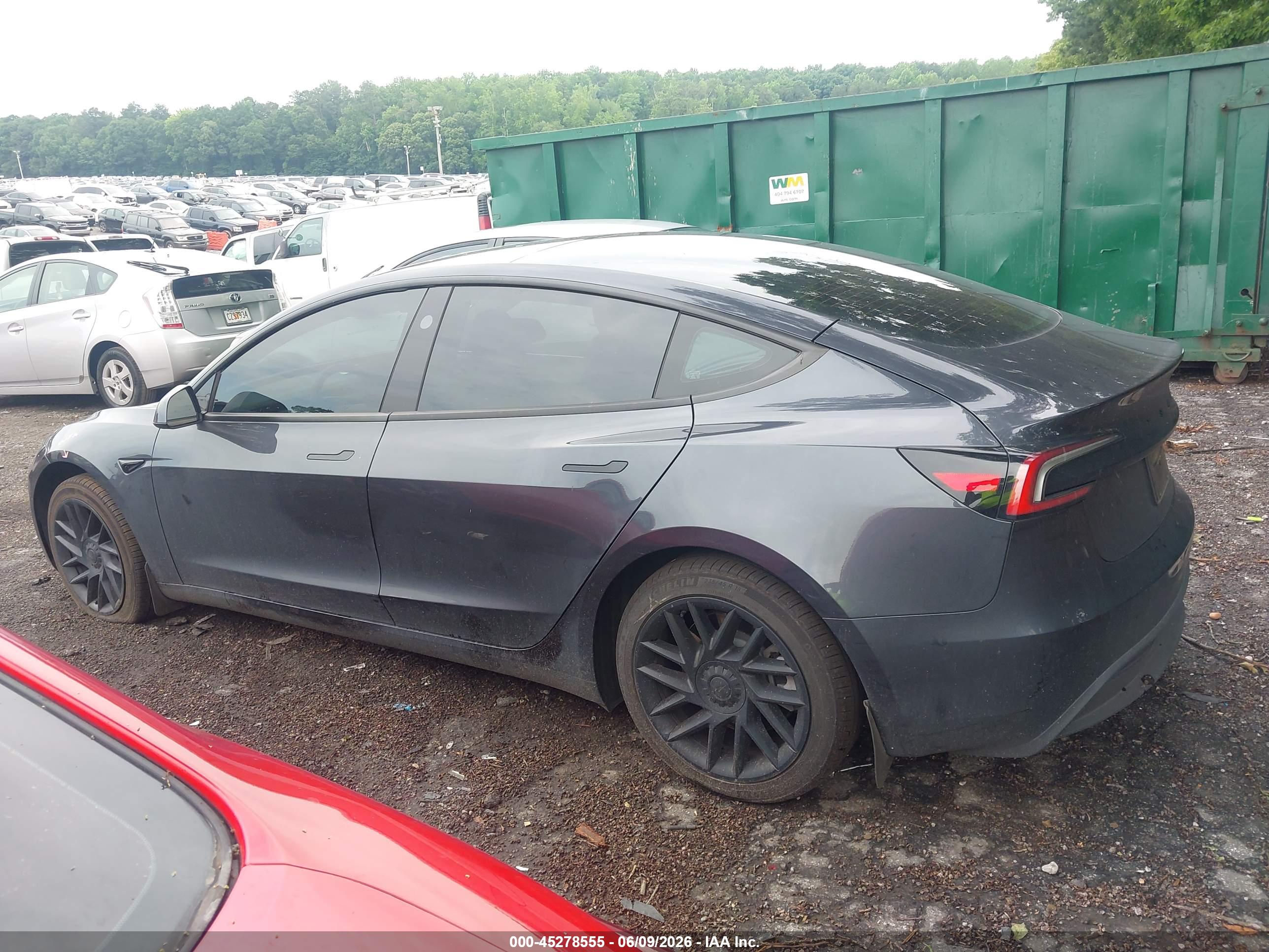 2025 TESLA MODEL 3