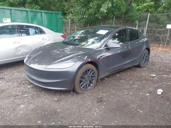 2025 TESLA MODEL 3