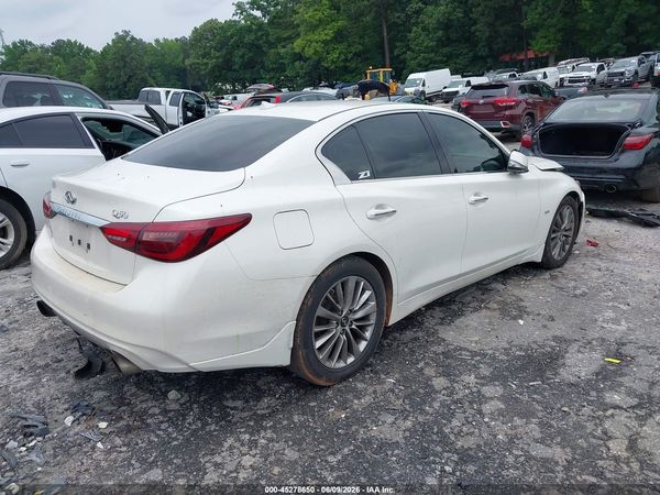2020 INFINITI Q50 LUXE